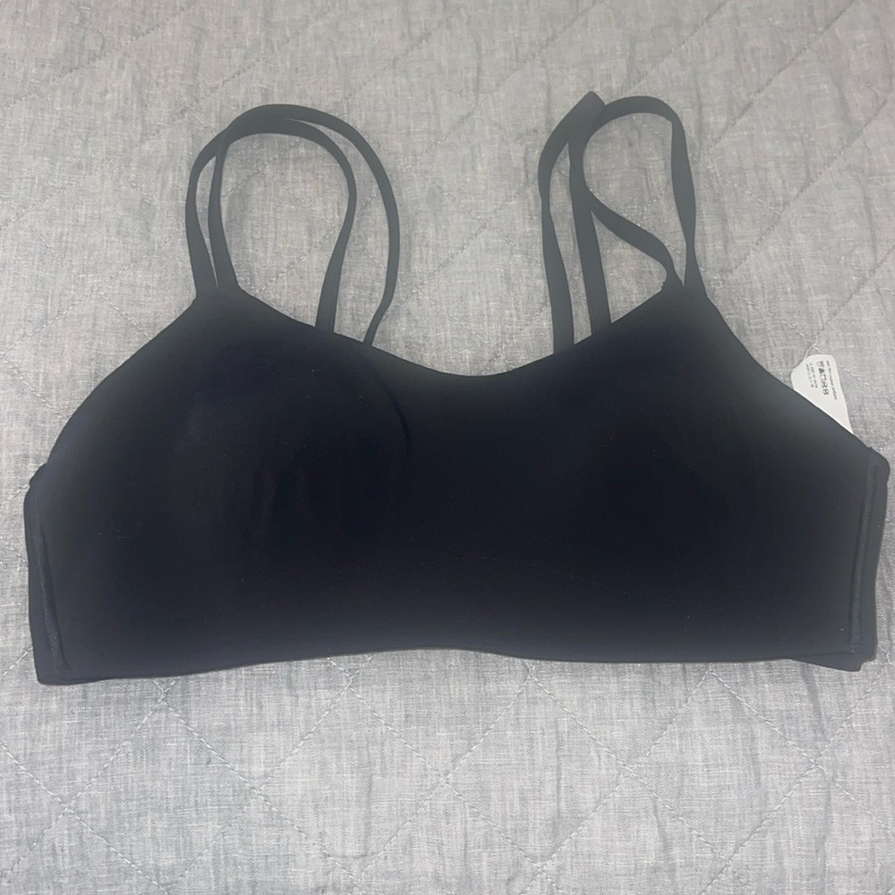 Lululemon sports bra size 8